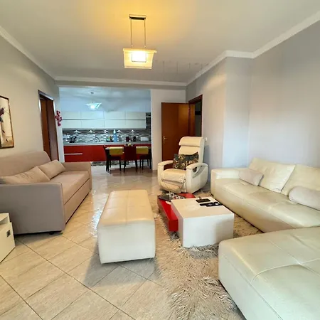 Hora Square 21 아파트 티라나